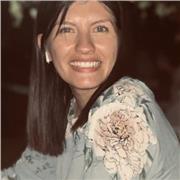 Profesora de Dibujo y Pintura . Con máster en ilustración. Imparto clases online